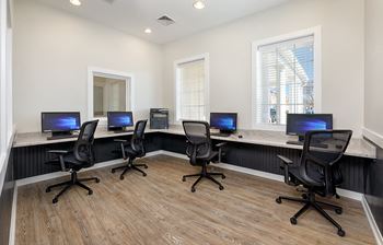 24-Hour Business Center with Computers and Wireless Printing